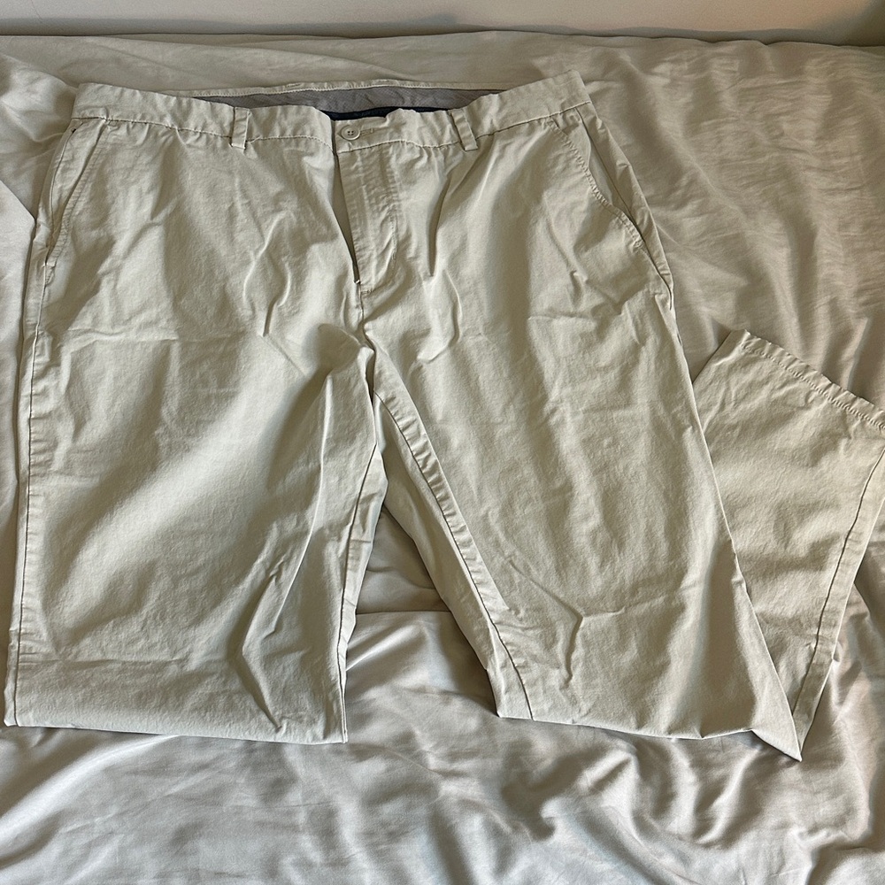Vineyard Vines Cream Chino Pants